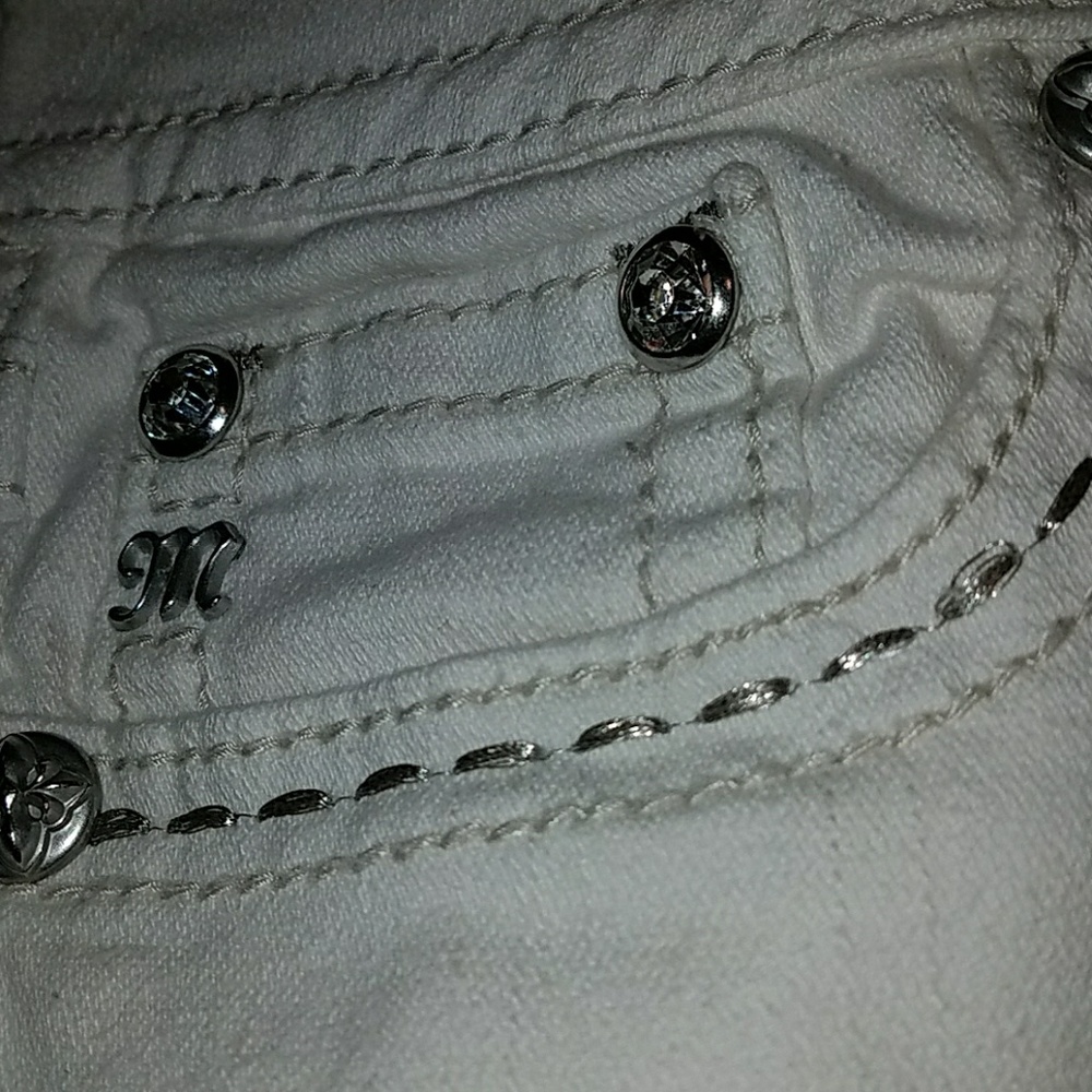 Jeans - Picture 4 of 5